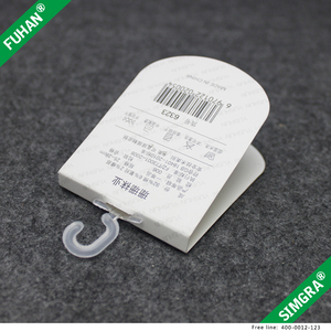 Etichette Pieghevoli in Carta Personalizzate con Logo Stampato e Gancio, Portachiavi - Product Image 5