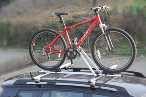 <span class=keywords><strong>Porte</strong></span>-vélos de toit pour voiture <span class=keywords><strong>4x4</strong></span>, <span class=keywords><strong>porte</strong></span>-vélos de toit en aluminium léger, <span class=keywords><strong>porte</strong></span>-vélos de toit universel en alliage d'aluminium, fixation par pince sur le cadre - Product Image 5