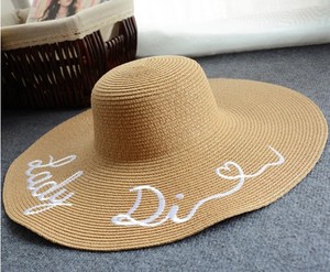 卸売りレディース大きなつば折りたたみ式日焼け止め刺繍ストローフロッピーハット