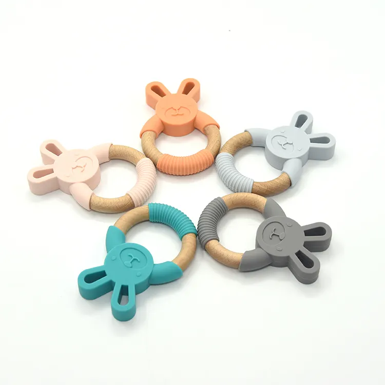 Teething Animal Rattle Silicone and Beech Wood Soft Toy Laser on The Wood Ring Animal Teethers 10.4*7.5cm EN-71 , CPC CN;GUA 50g