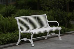 Bahçe metal uzun sandalye açık Park çelik banklar veranda mobilya dökme demir çerçeve tezgah oturma kentsel sokak beyaz koltuklar