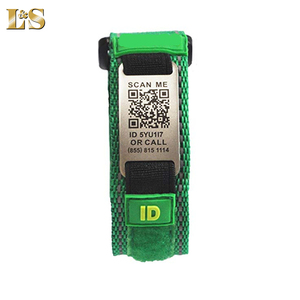 <span class=keywords><strong>Bracelet</strong></span> personnalisé gravé avec le nom <span class=keywords><strong>Bracelet</strong></span> QR pour enfants - Product Image 1