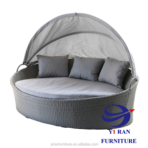 Lit de jour rond moderne en osier pour extérieur avec baldaquin pour cour ou villa Lit de salon élégant en osier - Product Image 2
