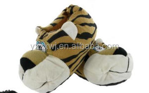 <span class=keywords><strong>Pantofole</strong></span> a Forma di Elefante in <span class=keywords><strong>Peluche</strong></span> Invernale OEM, Morbide e Calde per <span class=keywords><strong>Adulti</strong></span> e Bambini, per Interni - Product Image 3