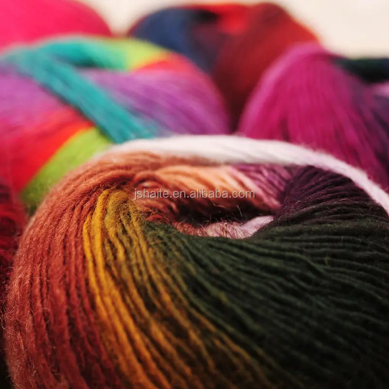 100% laine super doux teinté dans l'espace Islande pour le tricotage à la main pull et écharpe
