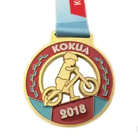 ユニークなメダルカットアウト金メッキメタルバイクメダルキッズスポーツカスタマイズソフトハードエナメルメダル