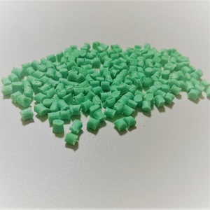 Granulés de résine Polyamide 66 nylon 66 <span class=keywords><strong>fr</strong></span> v0 prix granulés plastique <span class=keywords><strong>Pa66</strong></span> <span class=keywords><strong>Gf35</strong></span> <span class=keywords><strong>PA66</strong></span> Gf30 prix - Product Image 4