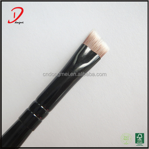 Mejor venta de mango <span class=keywords><strong>largo</strong></span> pincel de maquillaje <span class=keywords><strong>pelo</strong></span> de nylon 8 unidades set hecho en china <span class=keywords><strong>con</strong></span> mango de madera - Product Image 5