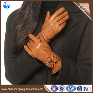 Vente chaude <span class=keywords><strong>Gants</strong></span> en <span class=keywords><strong>cuir</strong></span> pour femmes doublés de <span class=keywords><strong>laine</strong></span> d'hiver en peau de mouton Fabricants de <span class=keywords><strong>gants</strong></span> en <span class=keywords><strong>cuir</strong></span> pour femmes - Product Image 2