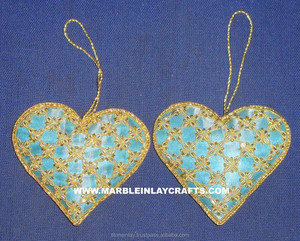 Brodé En Forme De Coeur De Noël Antique Ornement Fait À La Main - Product Image 1