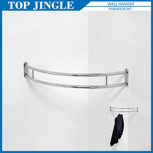 Perchero de esquina con forma de arco para chaquetas - Product Image 1