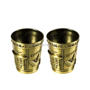 Aromatische Souvenirs Handgemachte Oman Silber Khanjar Jambiya Dolch Oman Schnaps glas Glas becher Souvenir Milchglas Schnaps