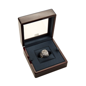 Caja de anillo de madera lacada, Piano personalizado, venta al por mayor de fábrica - Product Image 1