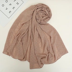 Le plus Apprécié Coeur Conception Longue Couleur Unie Foulard En Mousseline de Soie Foulard Femmes Hijab - Product Image 2