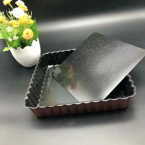 Teglie Monouso Quadrate Antiaderenti in Acciaio al Carbonio con Fondo Removibile (25x25x5cm) - Product Image 1