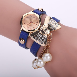 Orologi di Marca Personalizzati per Donne, <span class=keywords><strong>Orologio</strong></span> di Lusso con Bracciale a Farfalla <span class=keywords><strong>in</strong></span> Cristallo Dorato, <span class=keywords><strong>Orologio</strong></span> Casual con Diamanti per Signore LNW400 - Product Image 3