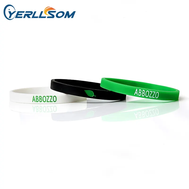 OEM pianura sottili strette braccialetti di silicone con l'abitudine personale disegni da 1/4 pollici wristband del silicone