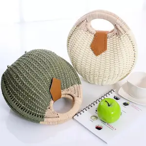 Personal isierte Label Summer Beach Frauen Rattan und Stroh Tasche Shell Shape Handtasche