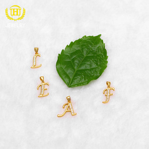 FS grosir liontin alfabet bahasa Inggris perhiasan tembaga dilapis emas Fashion untuk hadiah - Product Image 2