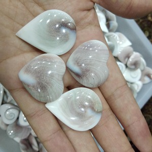 Gemme Sciolte a Forma di Cuore in Conchiglia Marina Naturale a Prezzo di Fabbrica - Product Image 2
