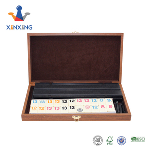 Venta al por mayor de lujo Rummy con estantes de plástico en caja de madera - Product Image 6