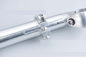 2015 최신 <span class=keywords><strong>40mm</strong></span> 연장 실버 합금 접이식 자전거 줄기