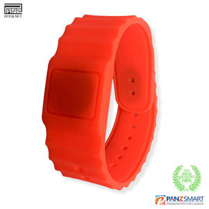 Cheap Bulk Silicone RFID Bracelet 13.56MHz F08 Chip ISO 14443A Waterproof Adjustable Wristband NFC Bracelet with logo Printing - Product Image 3