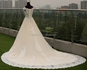 Style sexy Wedding Gown Scoop Neckline Capped Sleeve long Train princess Wedding Dress