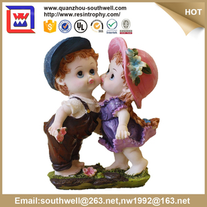 Día de san valentín ' s regalo venta al por mayor <span class=keywords><strong>y</strong></span> interior amante lindo artículos de decoración <span class=keywords><strong>y</strong></span> lindo amante estatuas venta - Product Image 1