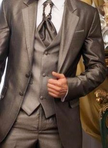 Lo sposo elegante indossa uno <span class=keywords><strong>smoking</strong></span> con risvolto a visiera/abito da sposa da <span class=keywords><strong>uomo</strong></span>/Set 3 pezzi da <span class=keywords><strong>uomo</strong></span> (giacca + pantaloni + gilet) - Product Image 4