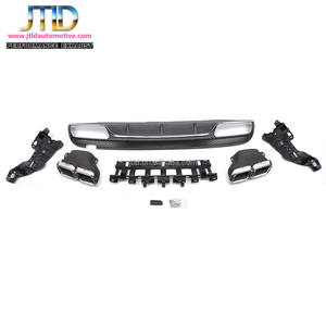 BENZ C63 için egzoz uçlarına sahip arka difüzör - Product Image 1