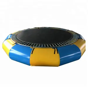 Parco acquatico Utilizzato Galleggiante Gonfiabile Acqua Trampolino di Acqua Giochi Letto Salto Bouncer Gonfiabile A Buon Mercato Piattaforme Trampolino di Acqua