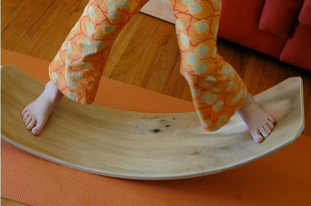 Лидер продаж, деревянная балансировочная доска для серфинга для детей