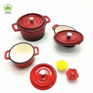 Fabrieks Hete Verkoop Gietijzer Email Kookgerei Set Voor Soep Doutch Oven Met Deksel Mini Pot Met Dubbel Handvat