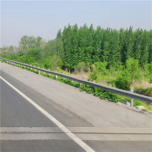 Rifornimento della fabbrica prezzo competitivo di alta barriera di sicurezza in metallo w fascio country <span class=keywords><strong>road</strong></span> bridge highway <span class=keywords><strong>crash</strong></span> barriera - Product Image 2