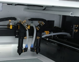 Rollo automática láser <span class=keywords><strong>2</strong></span> cabezas 1610 CNC tela CO2 de máquinas de corte - Product Image 4