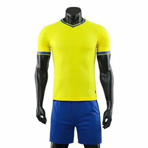 OEM 폴리 에스터 저렴한 축구 키트 패션 스포츠 셔츠 인쇄 승화 축구 저지 유니폼