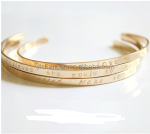 Brazalete de Acero Inoxidable con Frase Inspiradora, Brazalete Personalizado Unisex con <span class=keywords><strong>Mantra</strong></span> - Product Image 5