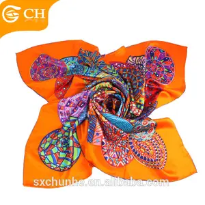 Sciarpa di seta delle donne del produttore del ODM dell'oem sciarpe di seta personalizzate di alta qualità in stile nazionale arancione per le donne