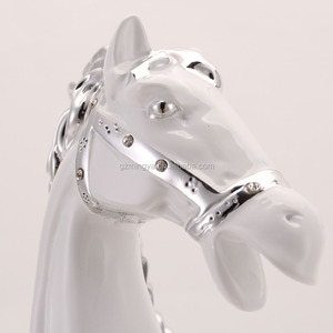 Thuis tafelblad decor wit en rose goud/zilver hars dier figuur draagbare paard standbeeld