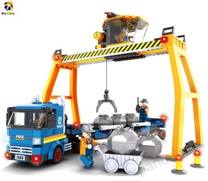 Cina Populer Bangunan Blok Set Mainan untuk Anak-anak DIY Anak-anak Mainan Pendidikan Gantry Crane Teknik Mobil Mainan Stem PA02057