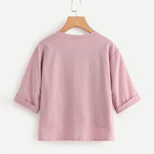 T-Shirt alta corta con spacco con manica arrotolare da <span class=keywords><strong>donna</strong></span> rosa tinta unita estiva T-Shirt 2023 mezza manica girocollo con tasca - Product Image 2