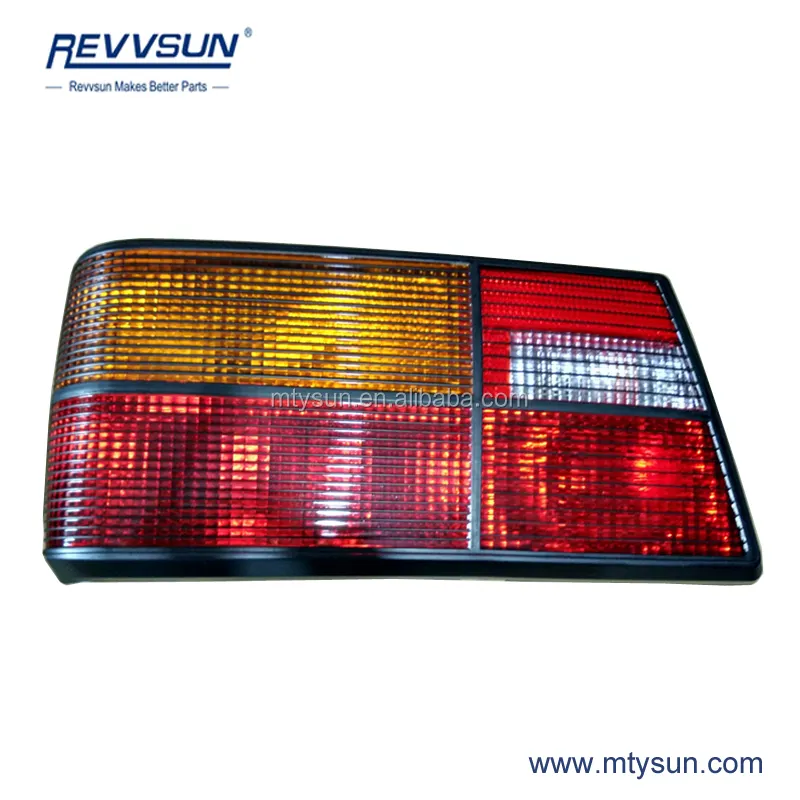 REVVSUN-luz trasera izquierda para Ford Taunus Escort, piezas de automóviles 83AG13A603AB 1630401 83AG13A603AA