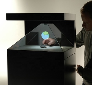 Boîte d'affichage <span class=keywords><strong>holographique</strong></span> 3D personnalisée en verre trempé à projection HD 270 degrés, <span class=keywords><strong>pyramide</strong></span>/boîte <span class=keywords><strong>holographique</strong></span> 3D, vitrine d'affichage <span class=keywords><strong>holographique</strong></span> - Product Image 4
