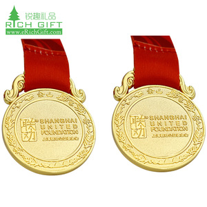 Medallas personalizadas con cinta corta, insignias de Metal, Estrella pulida, oro, barato, a granel, venta al por mayor