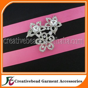 Belle élégante cristal Bling strass fleur broche gros <span class=keywords><strong>chez</strong></span> <span class=keywords><strong>les</strong></span> <span class=keywords><strong>filles</strong></span> chapeaux d'hiver - Product Image 6