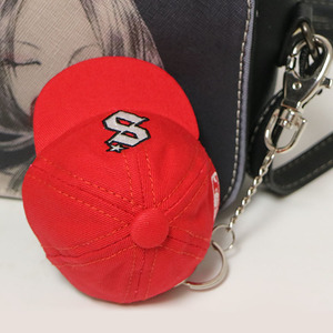 Llavero con logotipo personalizado, diseño bordado en <span class=keywords><strong>3D</strong></span>, con forma de gorra de béisbol