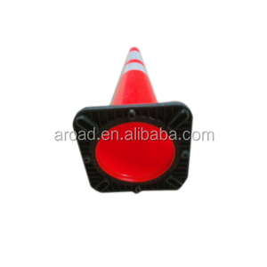 Grande triângulo plástico do pvc 900mm <span class=keywords><strong>cone</strong></span> tráfego para a segurança da estrada com base preta da borracha