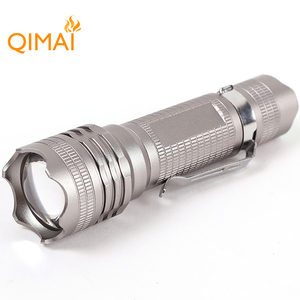 Main lumière 18650 batterie lumière petite ampoule xml t6 <span class=keywords><strong>police</strong></span> <span class=keywords><strong>lampe</strong></span> de poche tactique <span class=keywords><strong>lampe</strong></span> de poche - Product Image 5