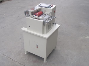 Étiquette tissée automatique sur tissu, <span class=keywords><strong>machine</strong></span> de découpe des étiquettes - Product Image 2